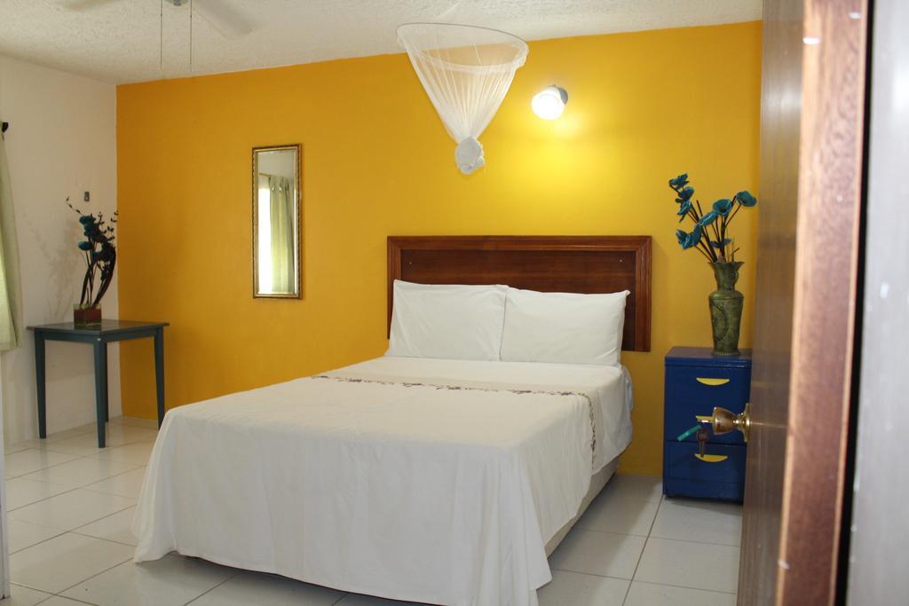 Fern Tree Bed And Breakfast Frigate Bay Esterno foto
